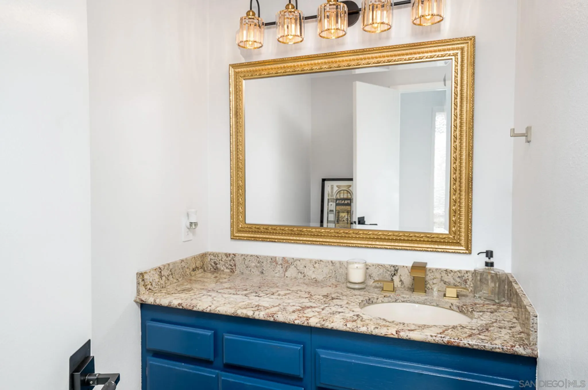 Photo #14: 250046028 Listing: Photo #14