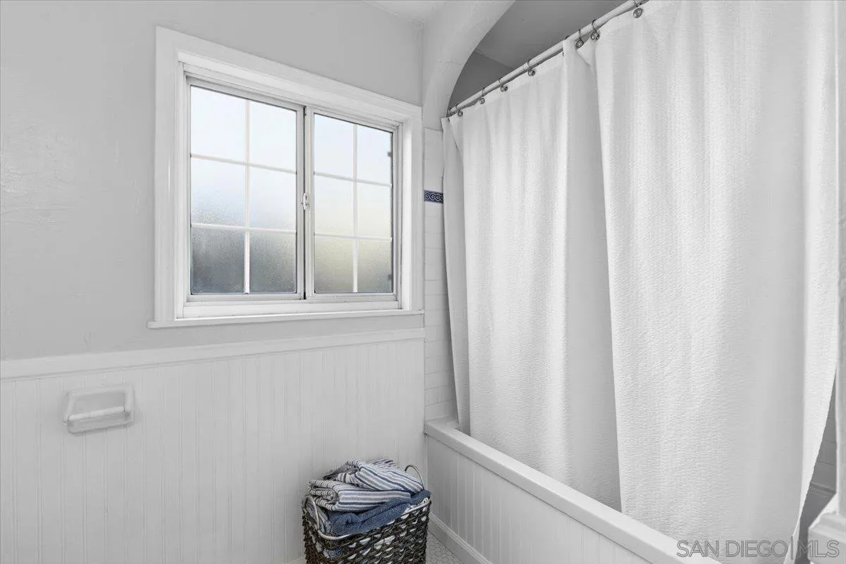 https://cdn.realtyfeed.com/cdn/127/250046029/4202c76f714e79a2476914b4d159d192.webp