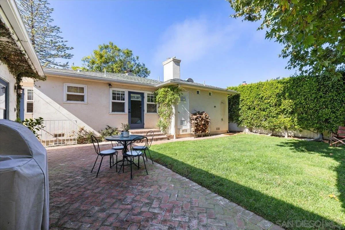 https://cdn.realtyfeed.com/cdn/127/250046029/429827fa40a6e3d7ad29e3e94cac2983.webp