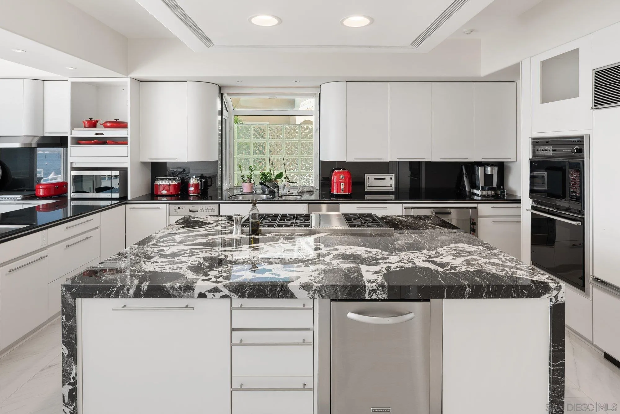 https://cdn.realtyfeed.com/cdn/127/250046030/55250608bcad5ca70287a0c1b32abac0.webp