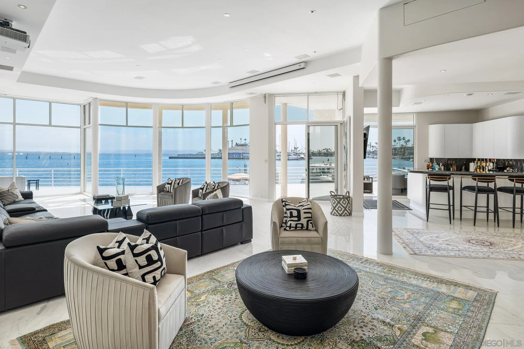 https://cdn.realtyfeed.com/cdn/127/250046030/84a1b20eaf791402cca1882fba28c2aa.webp