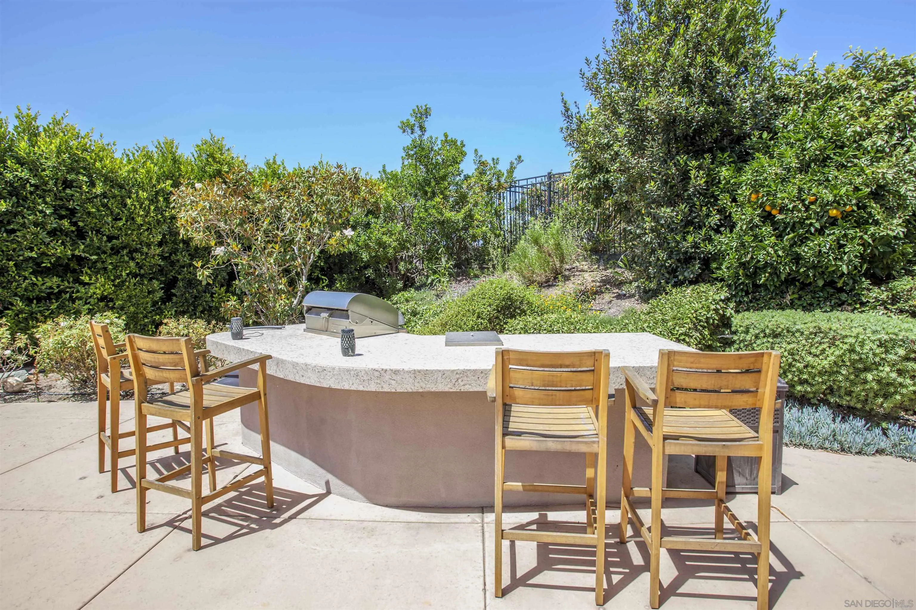 https://cdn.realtyfeed.com/cdn/127/250046031/0560ffab5d1771345fa1e2275db21457.webp