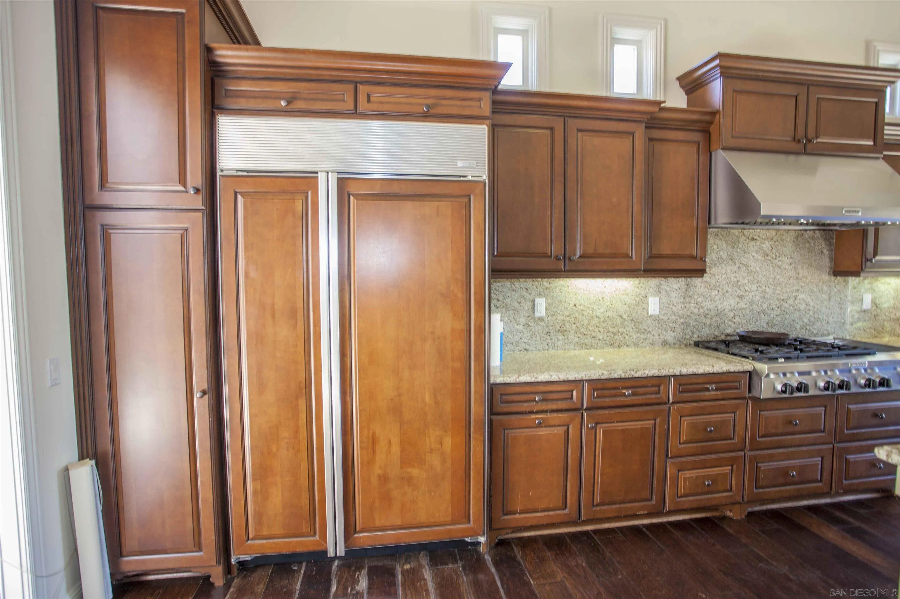 https://cdn.realtyfeed.com/cdn/127/250046031/55b223810ea1fe3335dc3bca73835837.webp