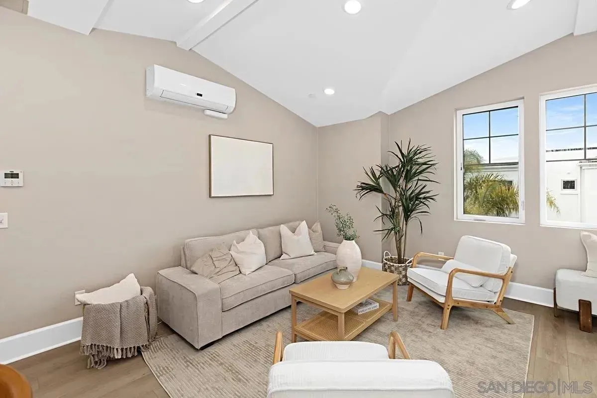 Photo #6: 250046035 Listing: Photo #6