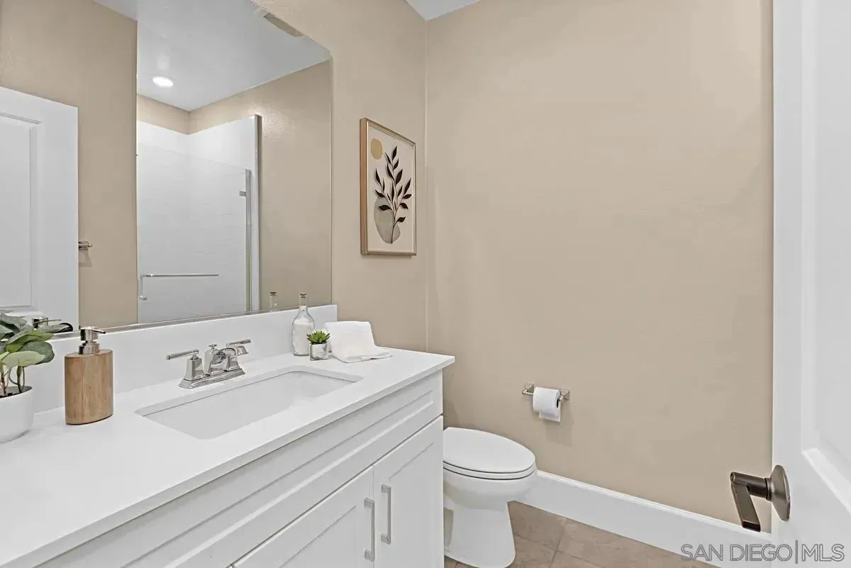 Photo #17: 250046035 Listing: Photo #17