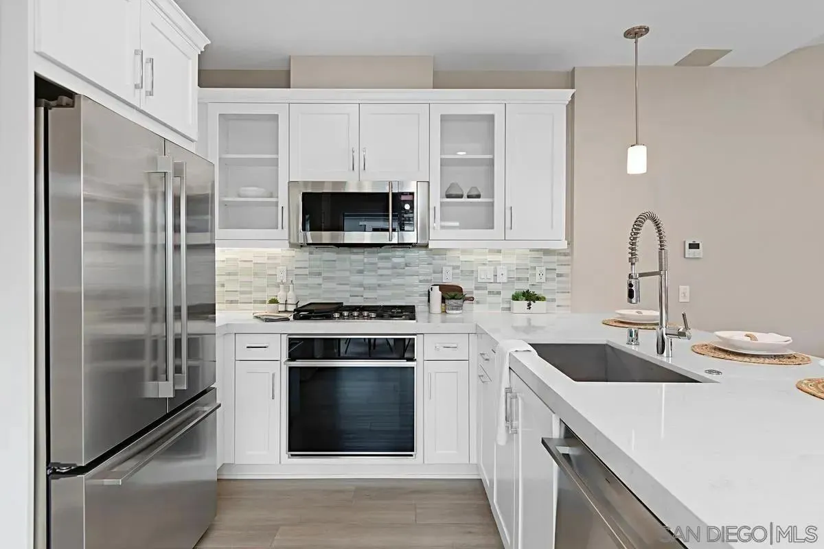 Photo #12: 250046035 Listing: Photo #12