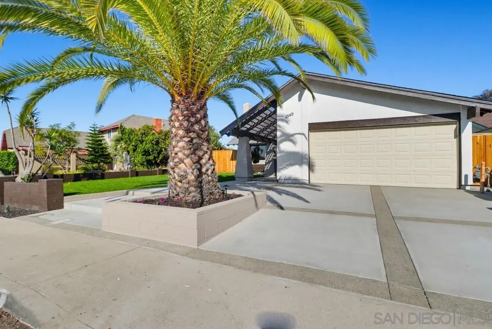 https://cdn.realtyfeed.com/cdn/127/250046040/94039868fb12fb0b15d0d1b053d73994.webp