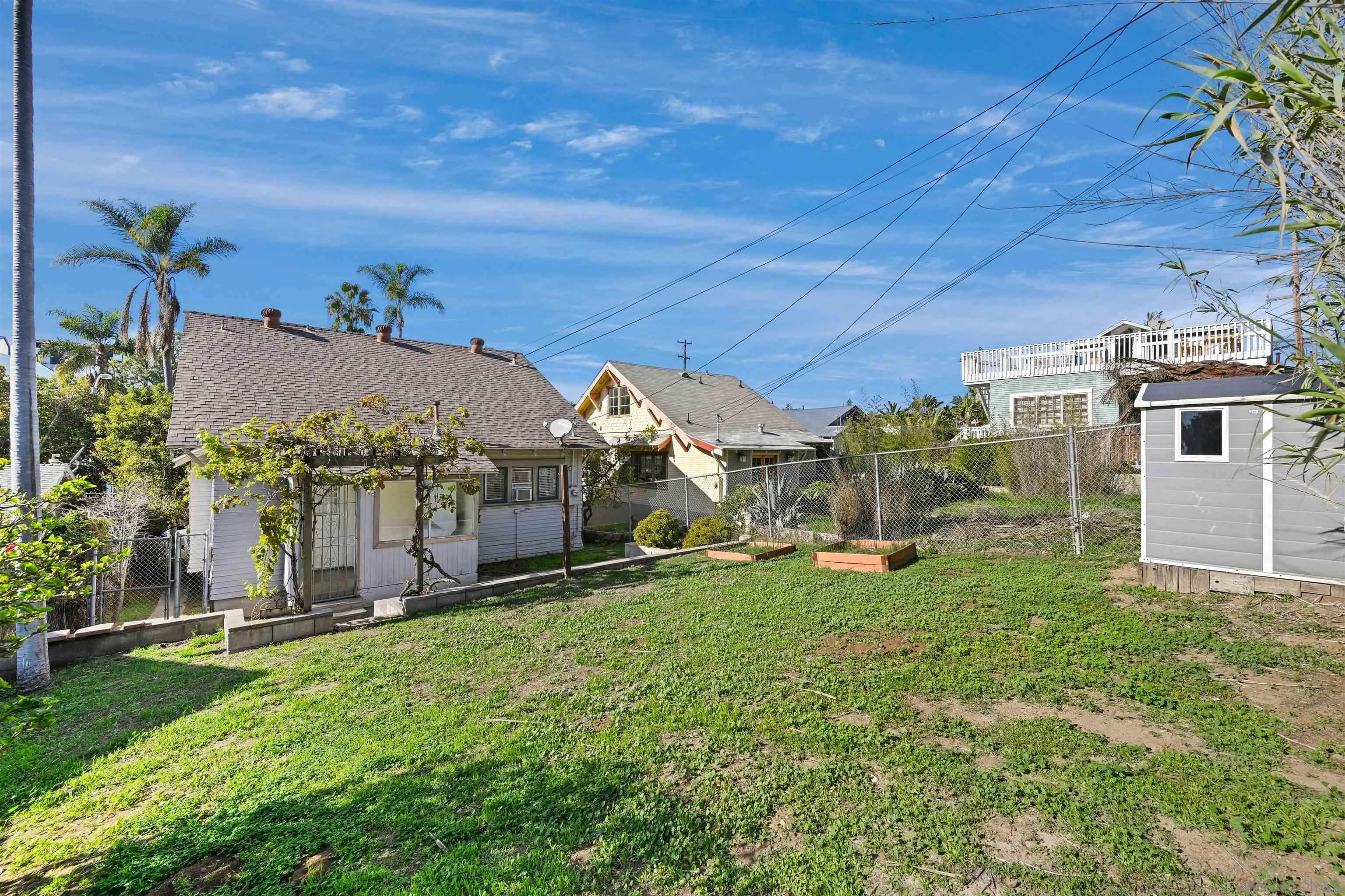 https://cdn.realtyfeed.com/cdn/127/250046042/743c71a0ff26a701bad1af0d129429ee.webp
