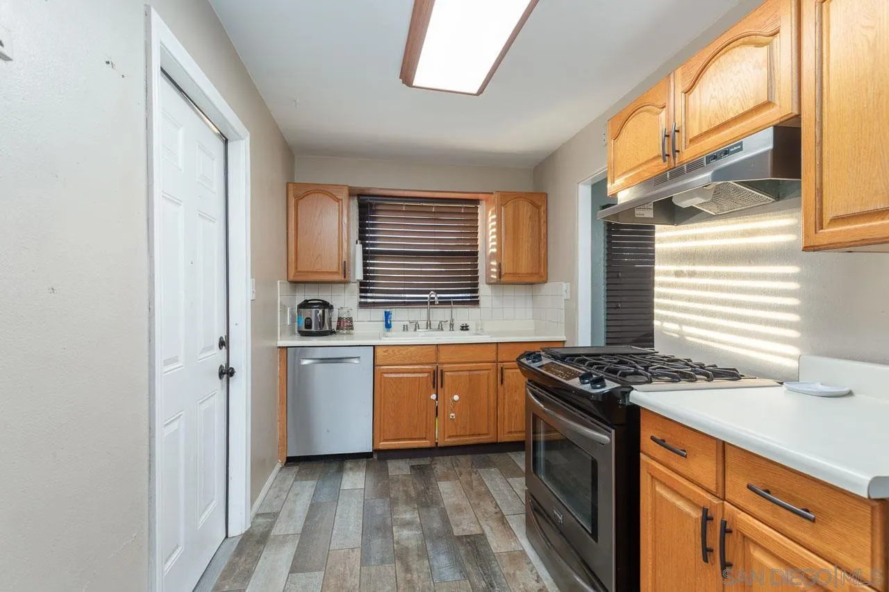 https://cdn.realtyfeed.com/cdn/127/250046047/a803bc7849d6887772b8f8ac0ee05293.webp
