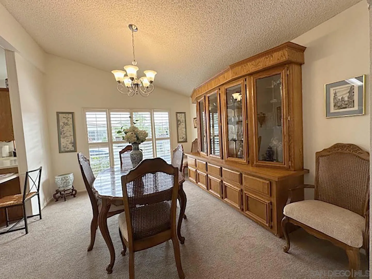 https://cdn.realtyfeed.com/cdn/127/250046050/ff5822f7b6b1a734a21ac28624dc1087.webp