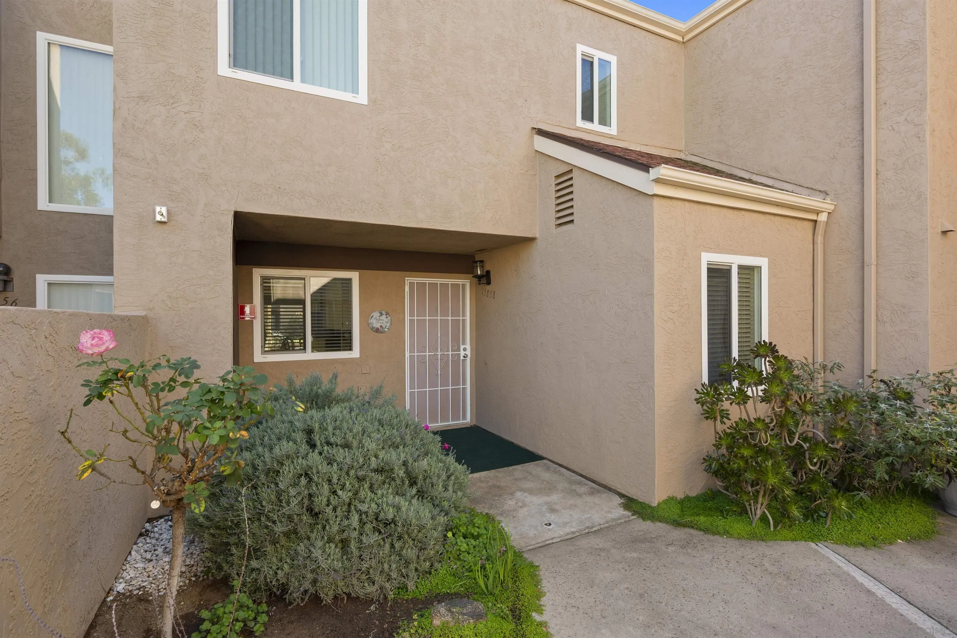 Photo #5: 250046052 Listing: Photo #5