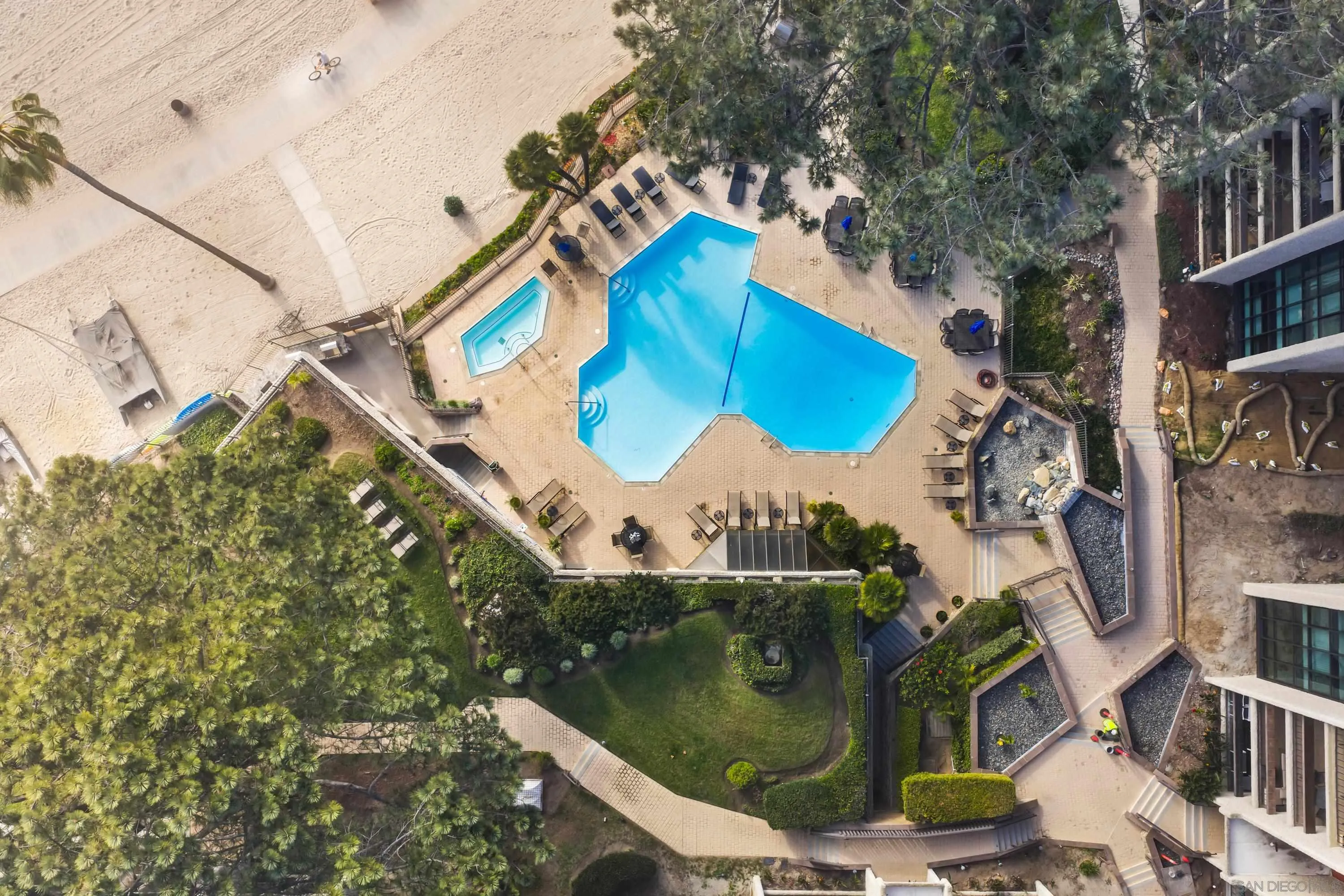 Photo #7: 250046065 Listing: Photo #7