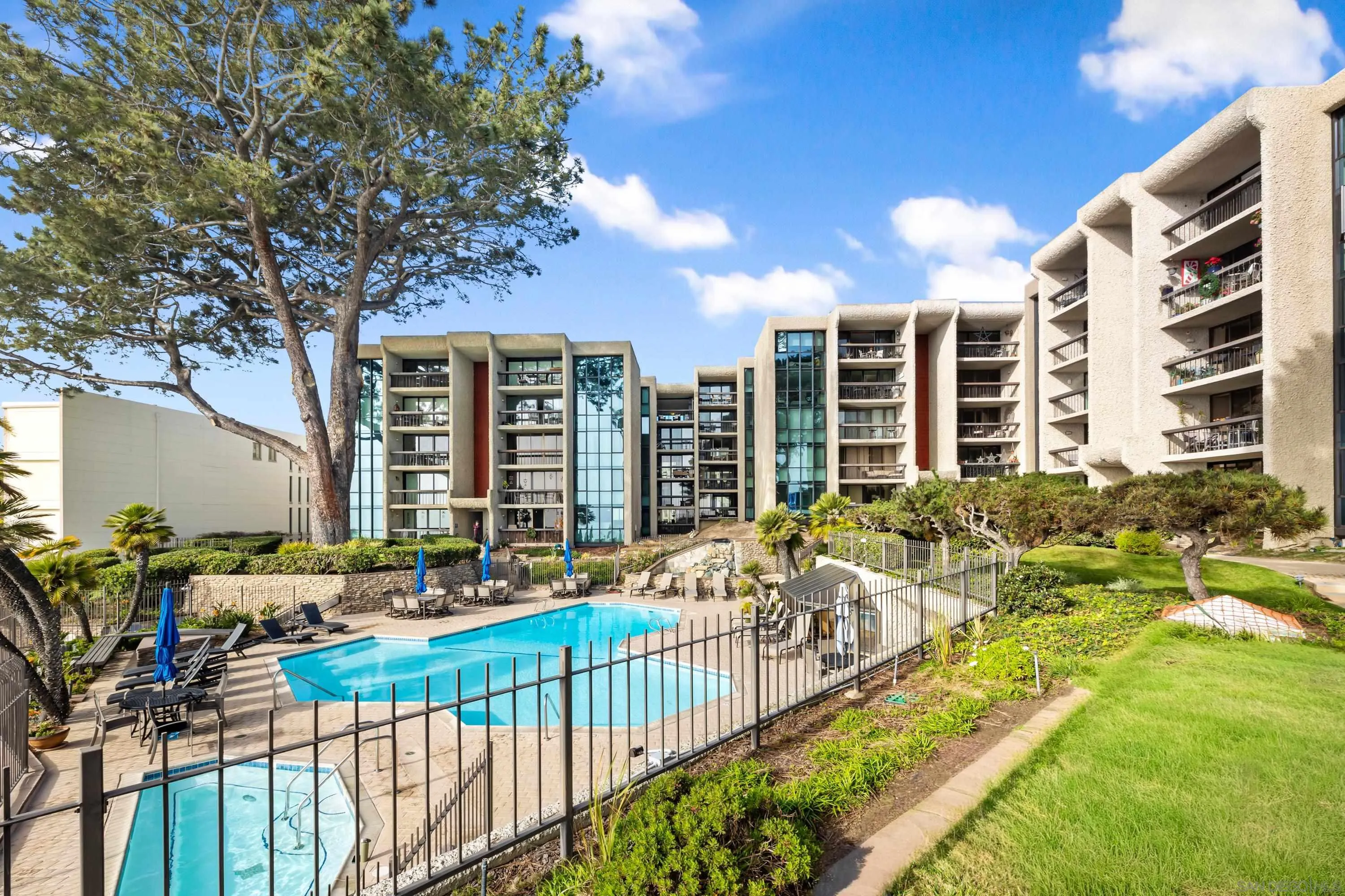 Photo #10: 250046065 Listing: Photo #10