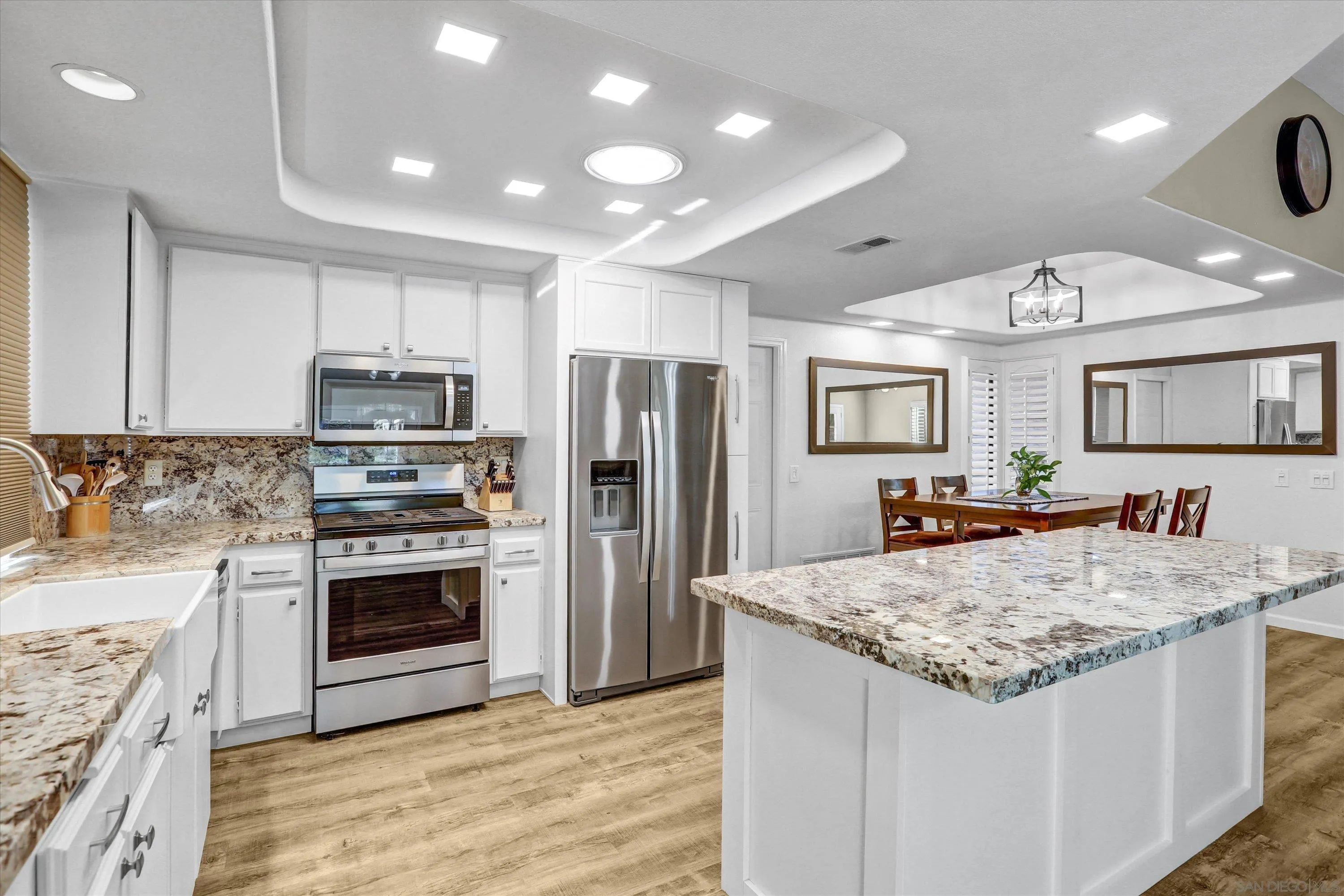 https://cdn.realtyfeed.com/cdn/127/250046068/360813762838117421074938e4dc45ea.webp