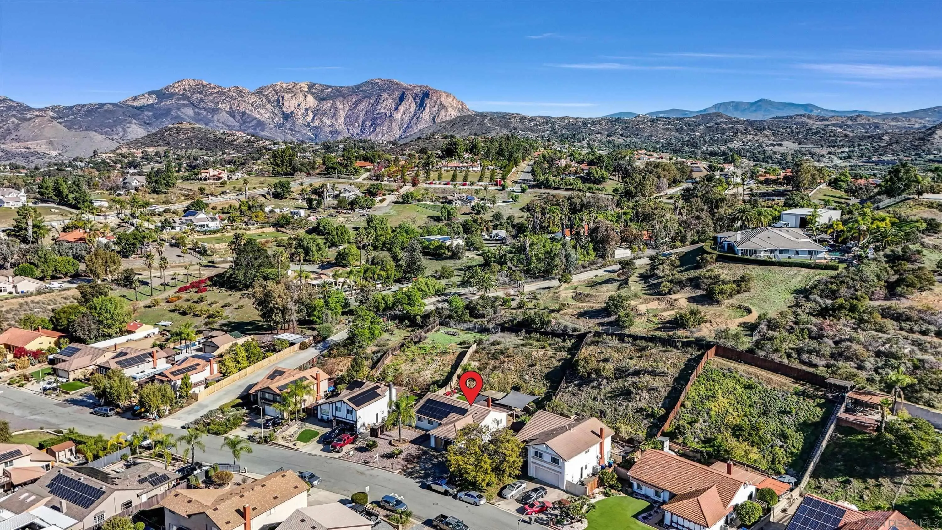 https://cdn.realtyfeed.com/cdn/127/250046068/f3289d253f6301de31ecad58fa288027.webp