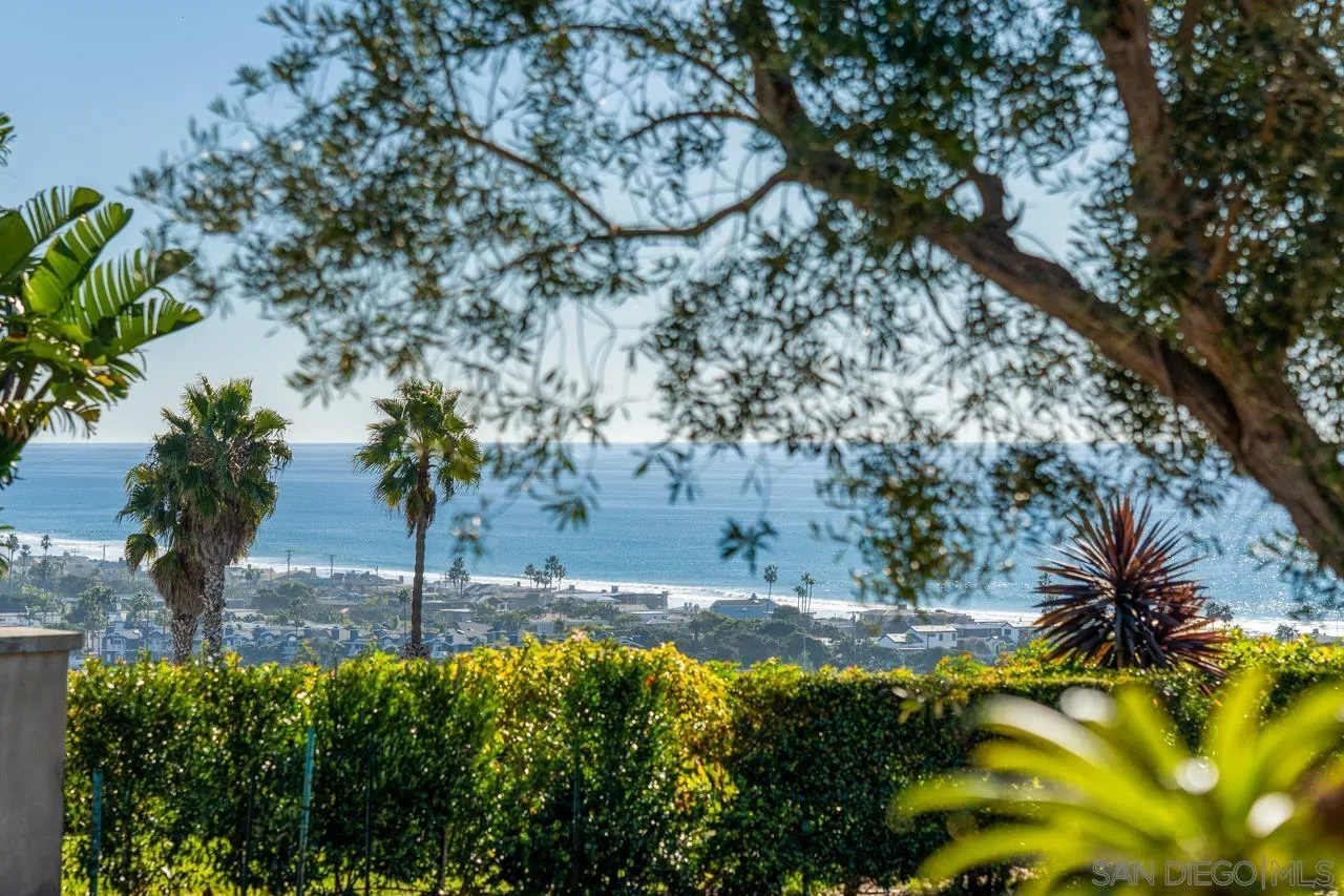 https://cdn.realtyfeed.com/cdn/127/250046071/05b85dd1170bc0d964b67262078a3ee3.webp