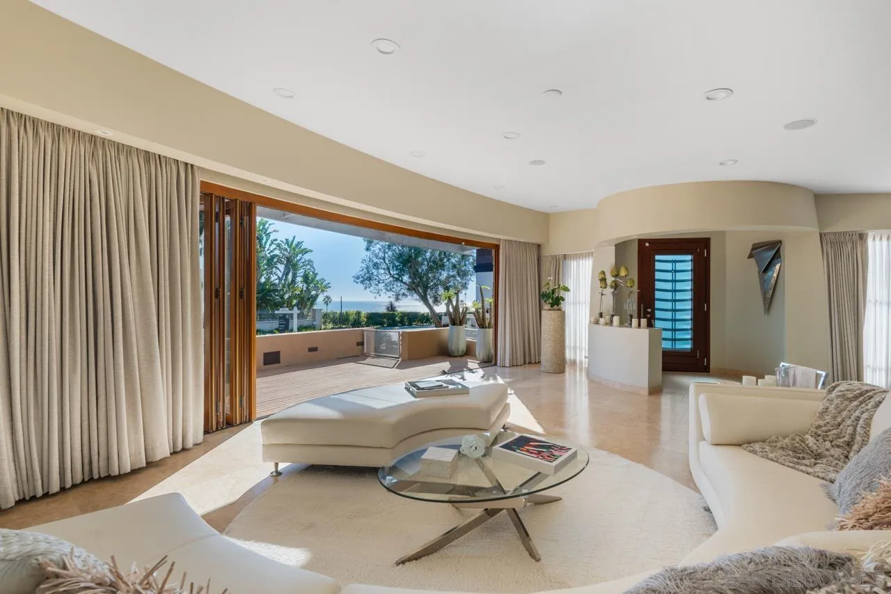https://cdn.realtyfeed.com/cdn/127/250046071/1e8045ae609b8785cace6f21f2c1c081.webp