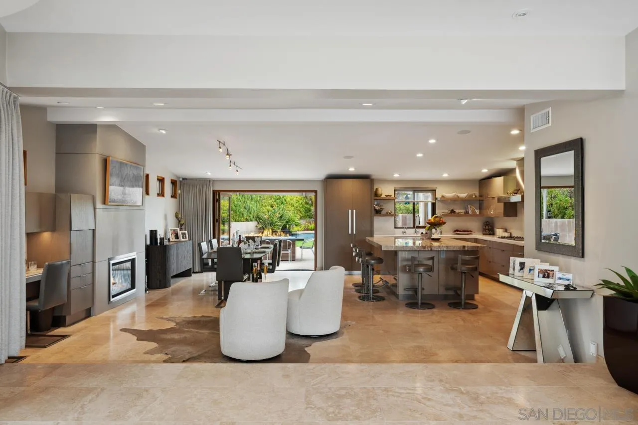 https://cdn.realtyfeed.com/cdn/127/250046071/74d35383be8ef50909afb5ce9772f943.webp