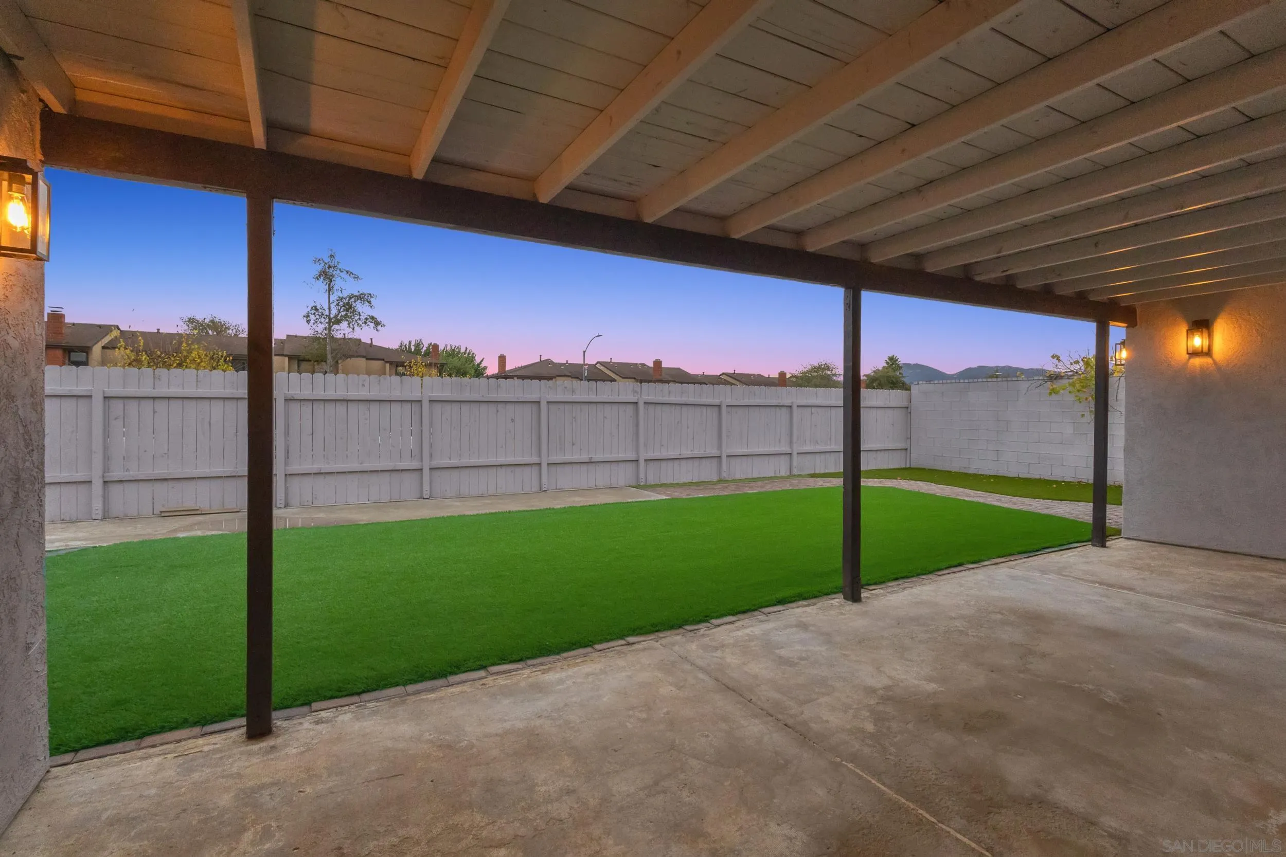 https://cdn.realtyfeed.com/cdn/127/250046074/004c51d761fb8a0b3649f53f777b24dc.webp