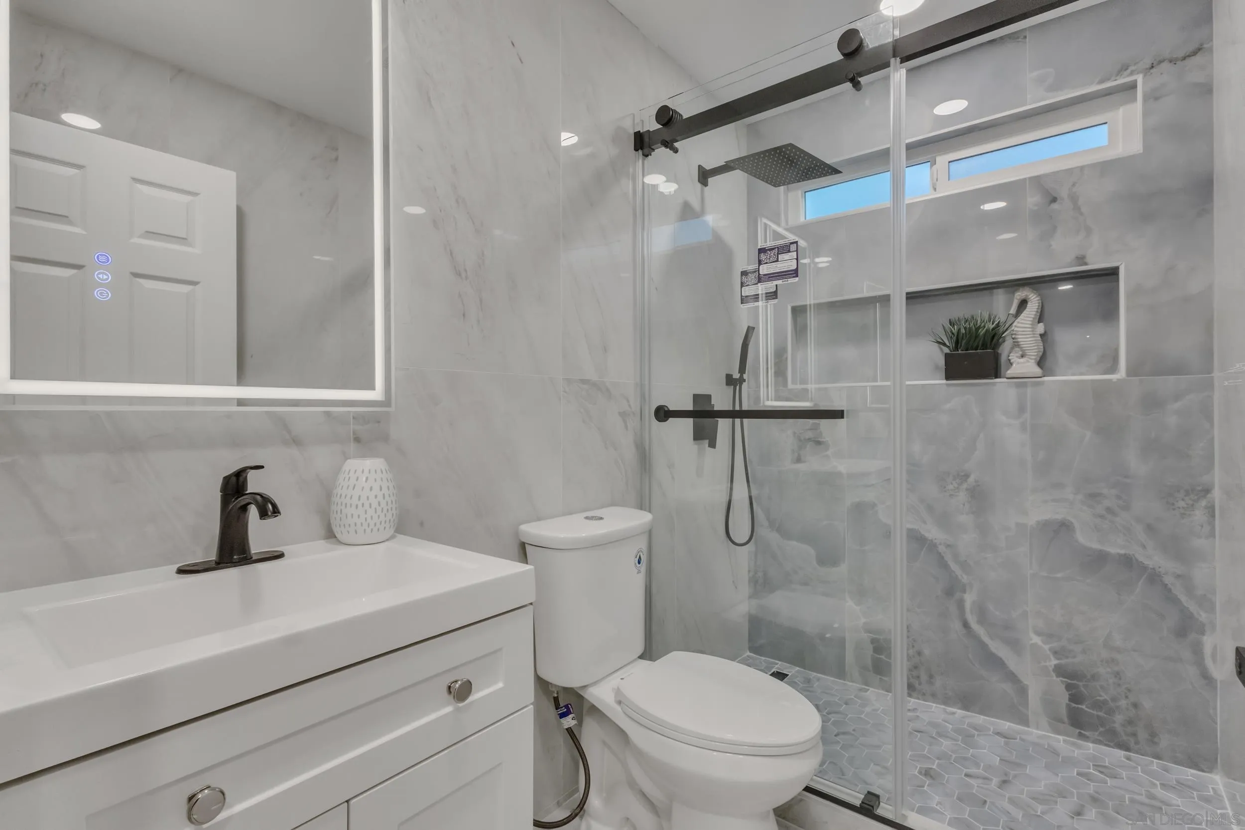 https://cdn.realtyfeed.com/cdn/127/250046074/e40066e7c2839ad835cb9ef092047ab3.webp