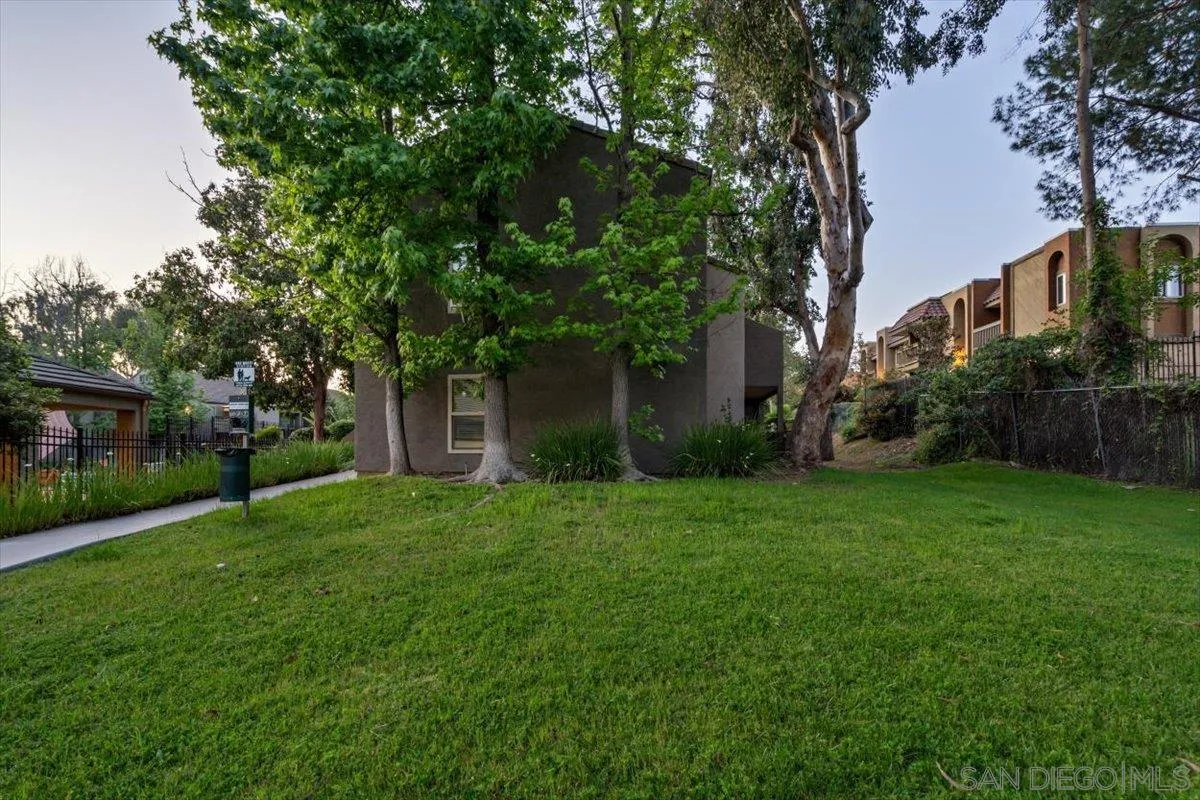 Photo #2: 250046076 Listing: Photo #2