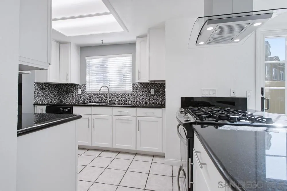 10180 Palm Glen Dr., Santee, CA 92071 - Photo 3 of 47, Santee, CA