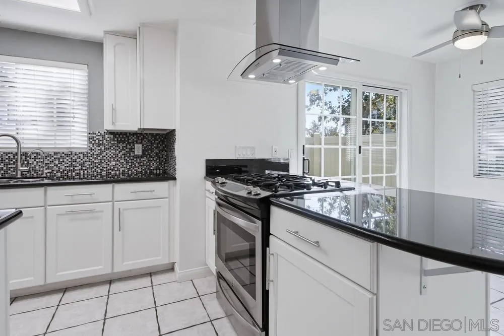 10180 Palm Glen Dr., Santee, CA 92071 - Photo 4 of 47, Santee, CA