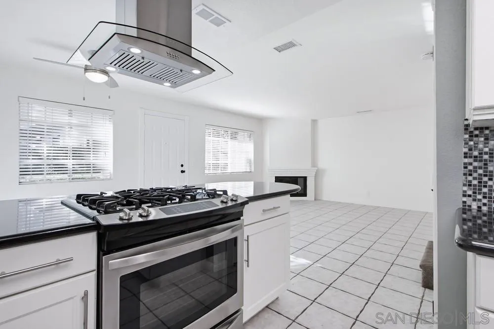 10180 Palm Glen Dr., Santee, CA 92071 - Photo 5 of 47, Santee, CA