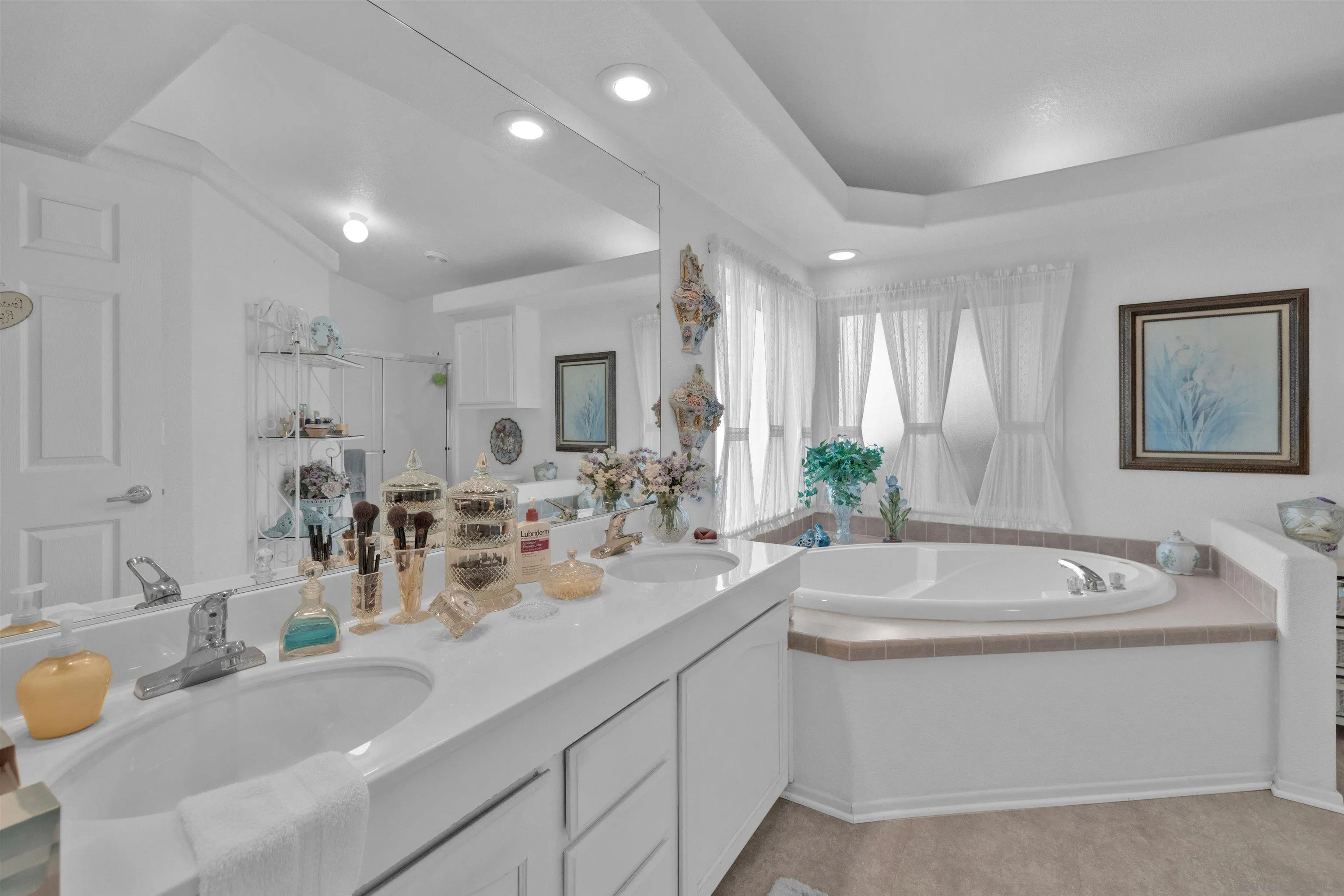 https://cdn.realtyfeed.com/cdn/127/250046084/027b7ae1366ba1490f8a8e9f6adbfb67.webp