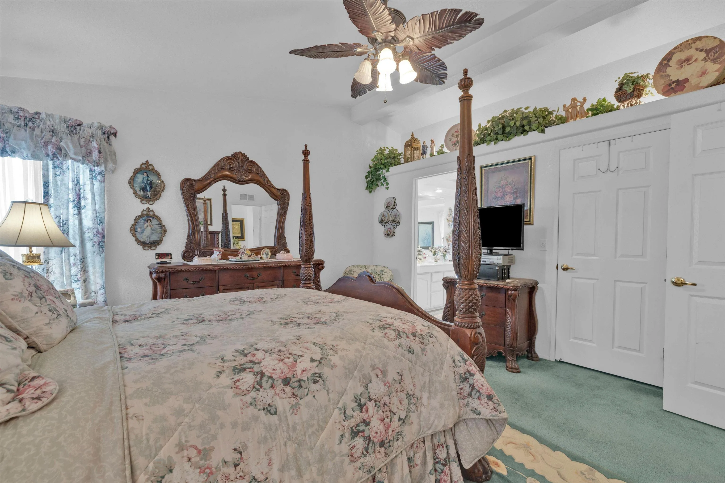 https://cdn.realtyfeed.com/cdn/127/250046084/2169445b8892eb88334cc7ba2fb0f258.webp