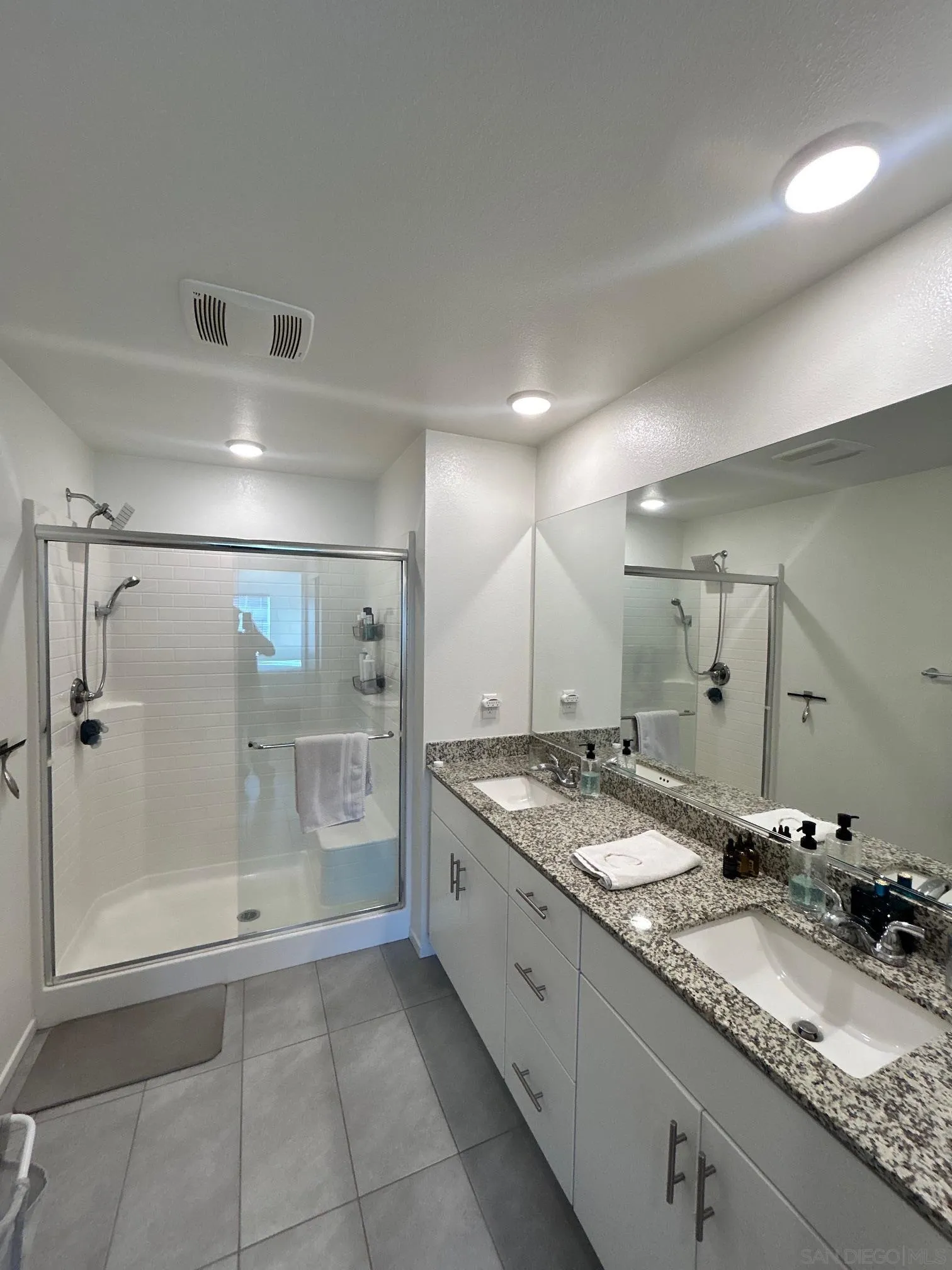 Photo #9: 250046086 Listing: Photo #9