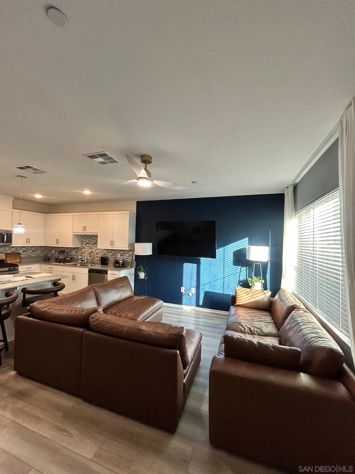 Photo #3: 250046086 Listing: Photo #3