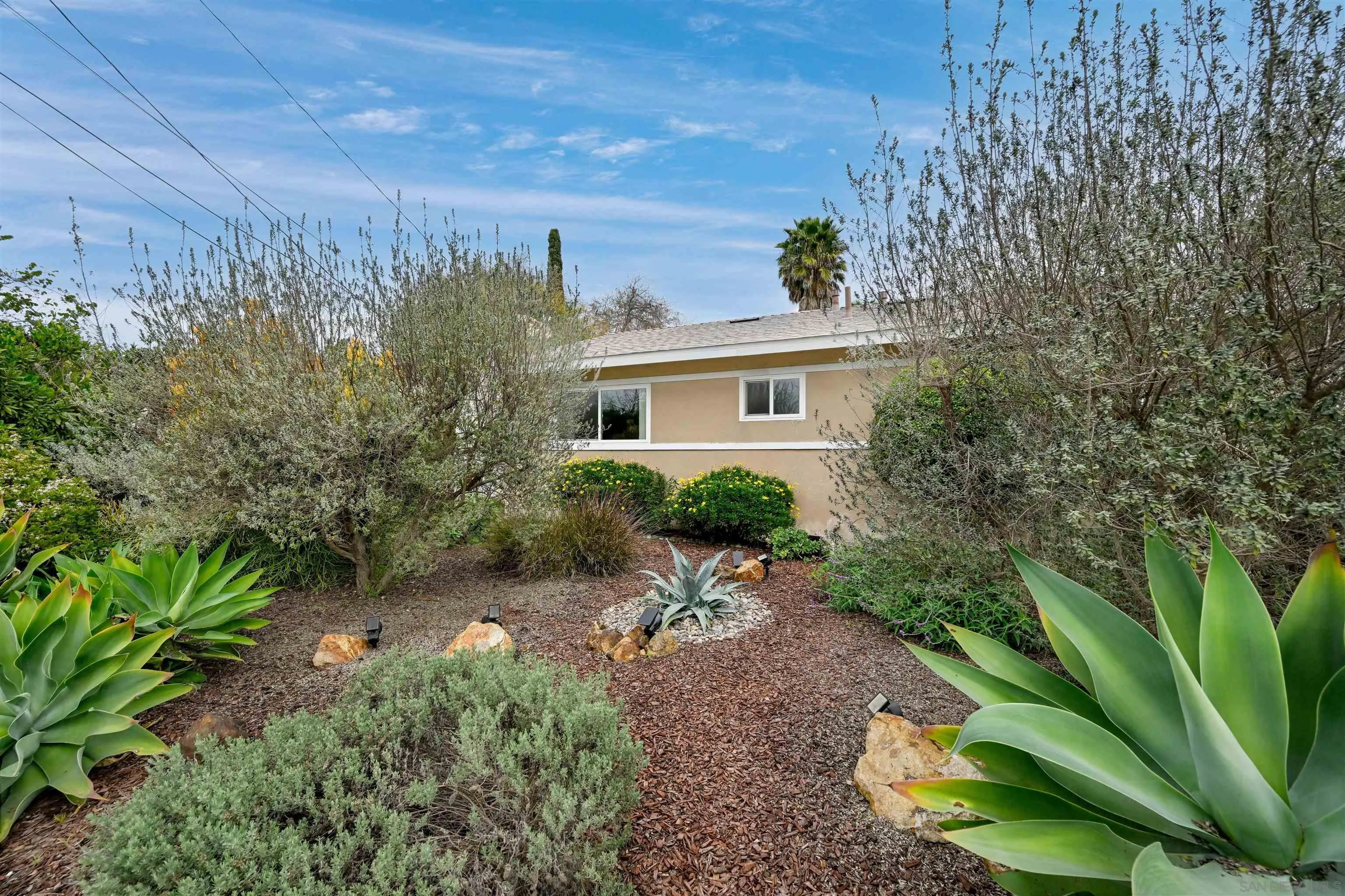 https://cdn.realtyfeed.com/cdn/127/250046088/80a9e8b17b04c3047f8774f3cbc88637.webp