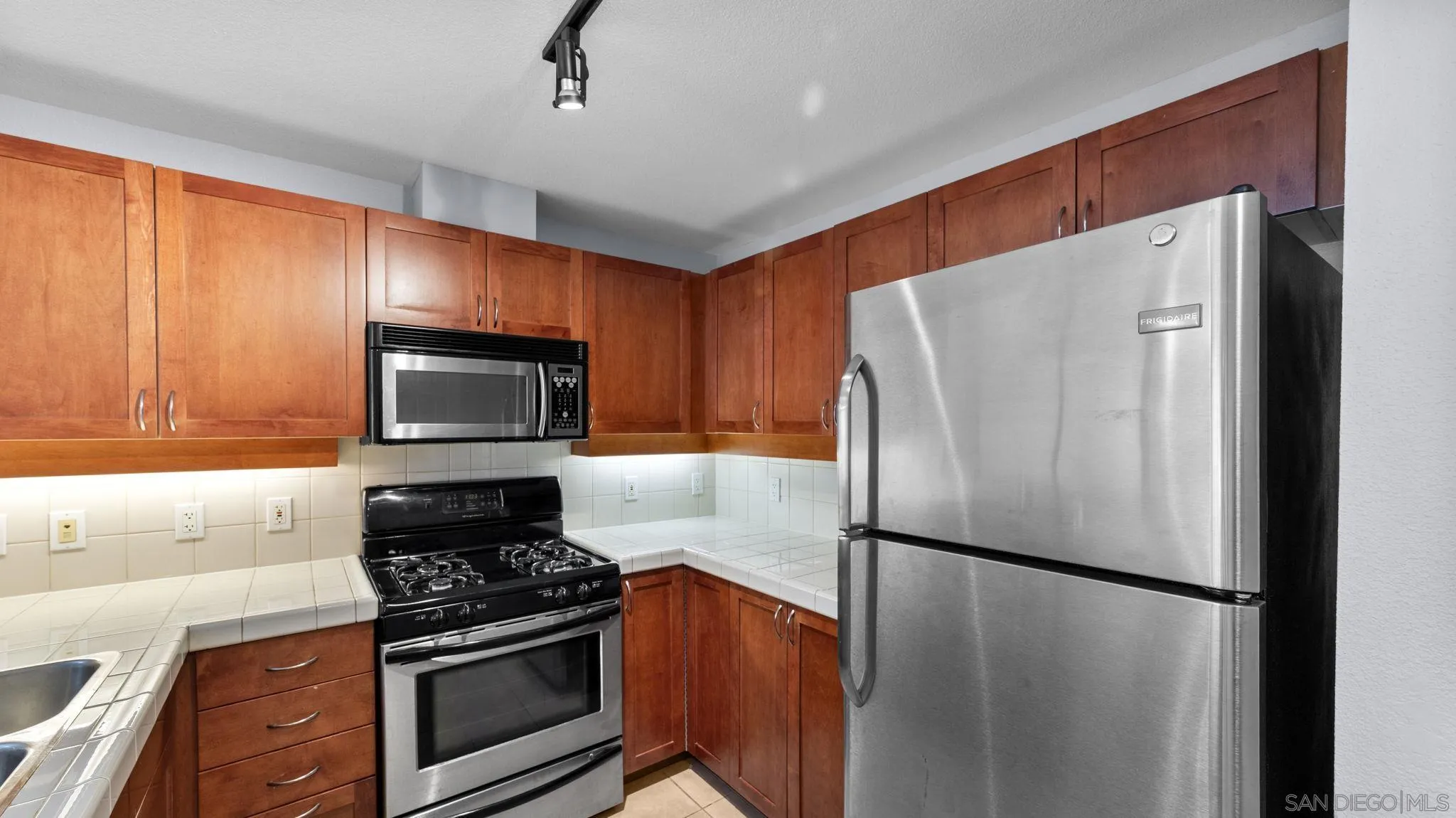 Photo #25: 250046091 Listing: Photo #25