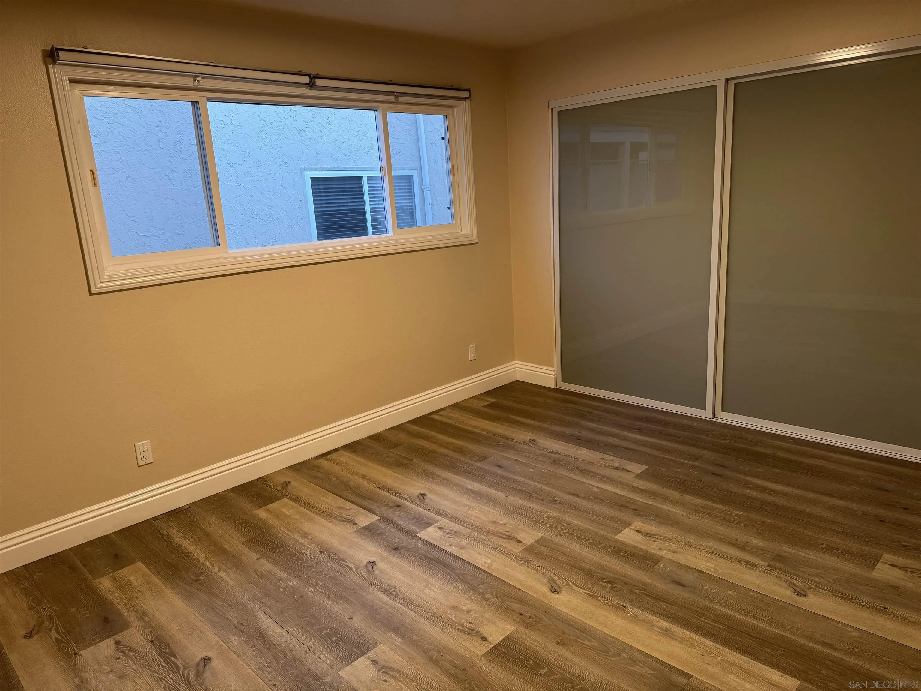 Photo #5: 250046100 Listing: Photo #5