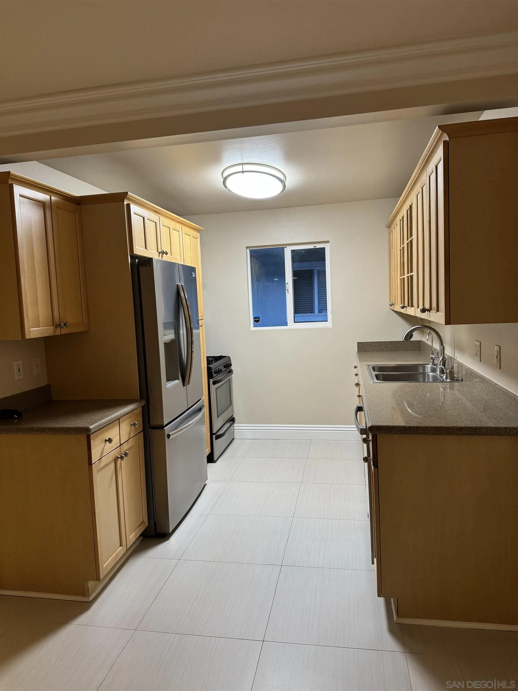 Photo #3: 250046100 Listing: Photo #3