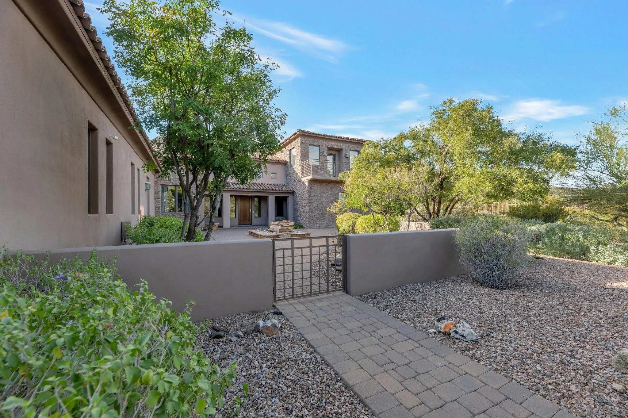 Photo #2: 250046101 Listing: Photo #2