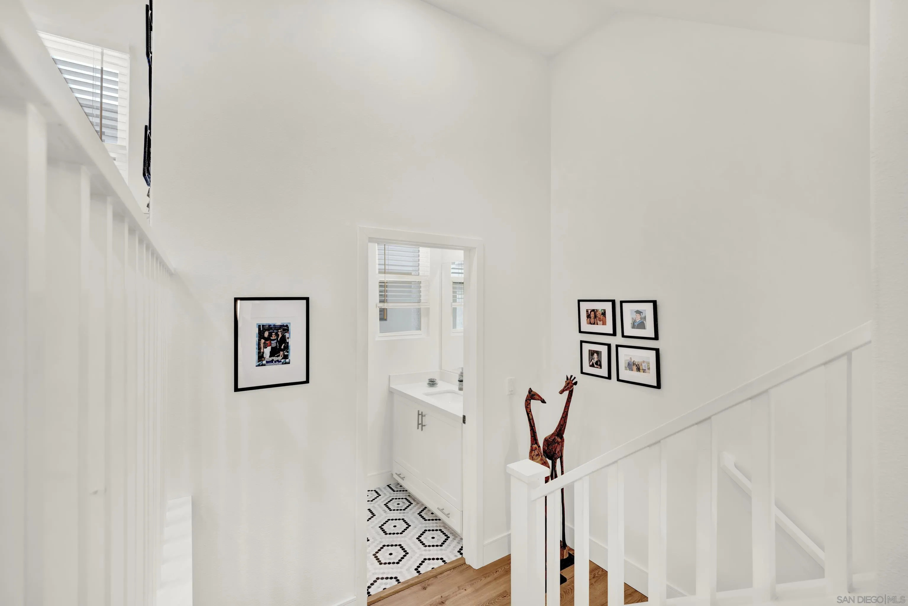 Photo #24: 250046103 Listing: Photo #24