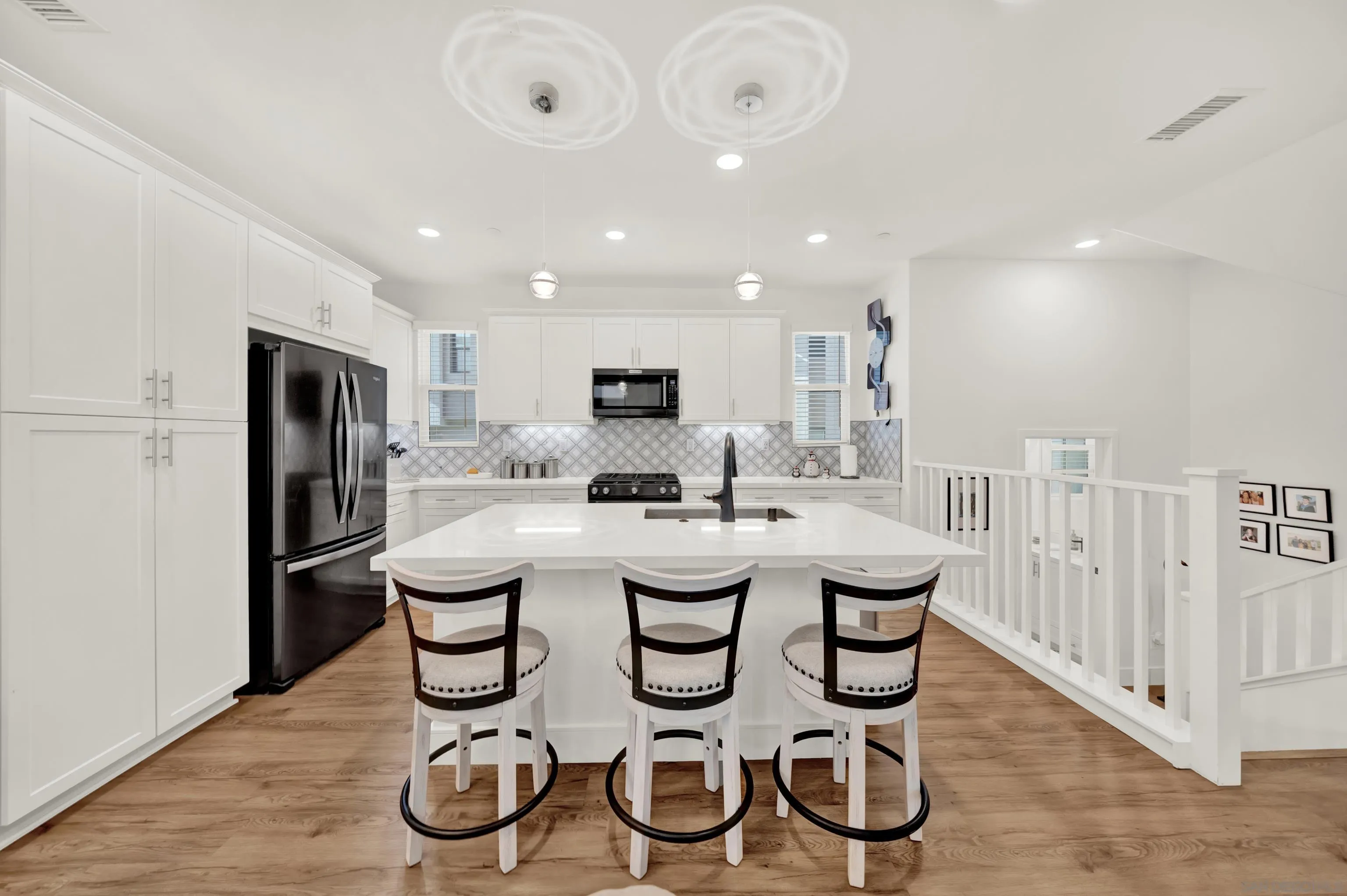 Photo #7: 250046103 Listing: Photo #7