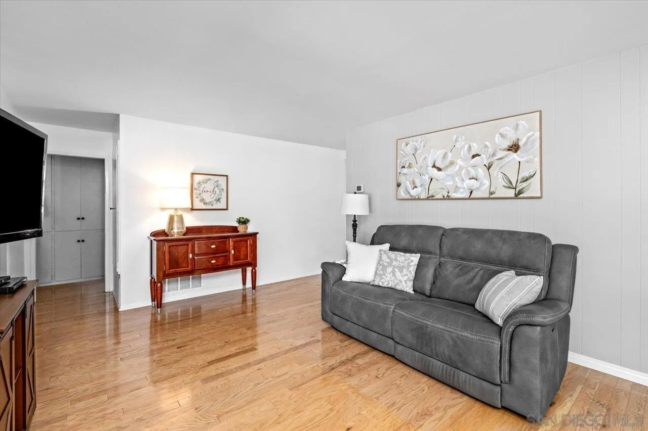 https://cdn.realtyfeed.com/cdn/127/250046104/3608f7bb58b922ae7049572173de330a.webp