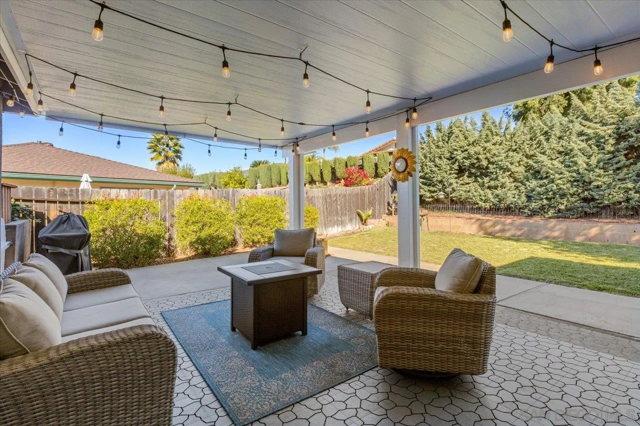 https://cdn.realtyfeed.com/cdn/127/250046104/6eafc31658adbe62198886362bb6347a.webp