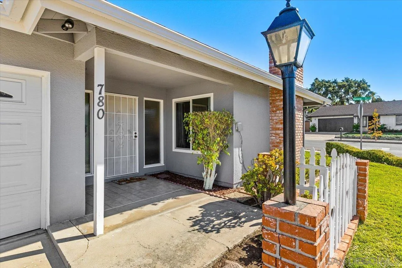 https://cdn.realtyfeed.com/cdn/127/250046104/904ee7601483c3616c9c4c42adc3d5d3.webp