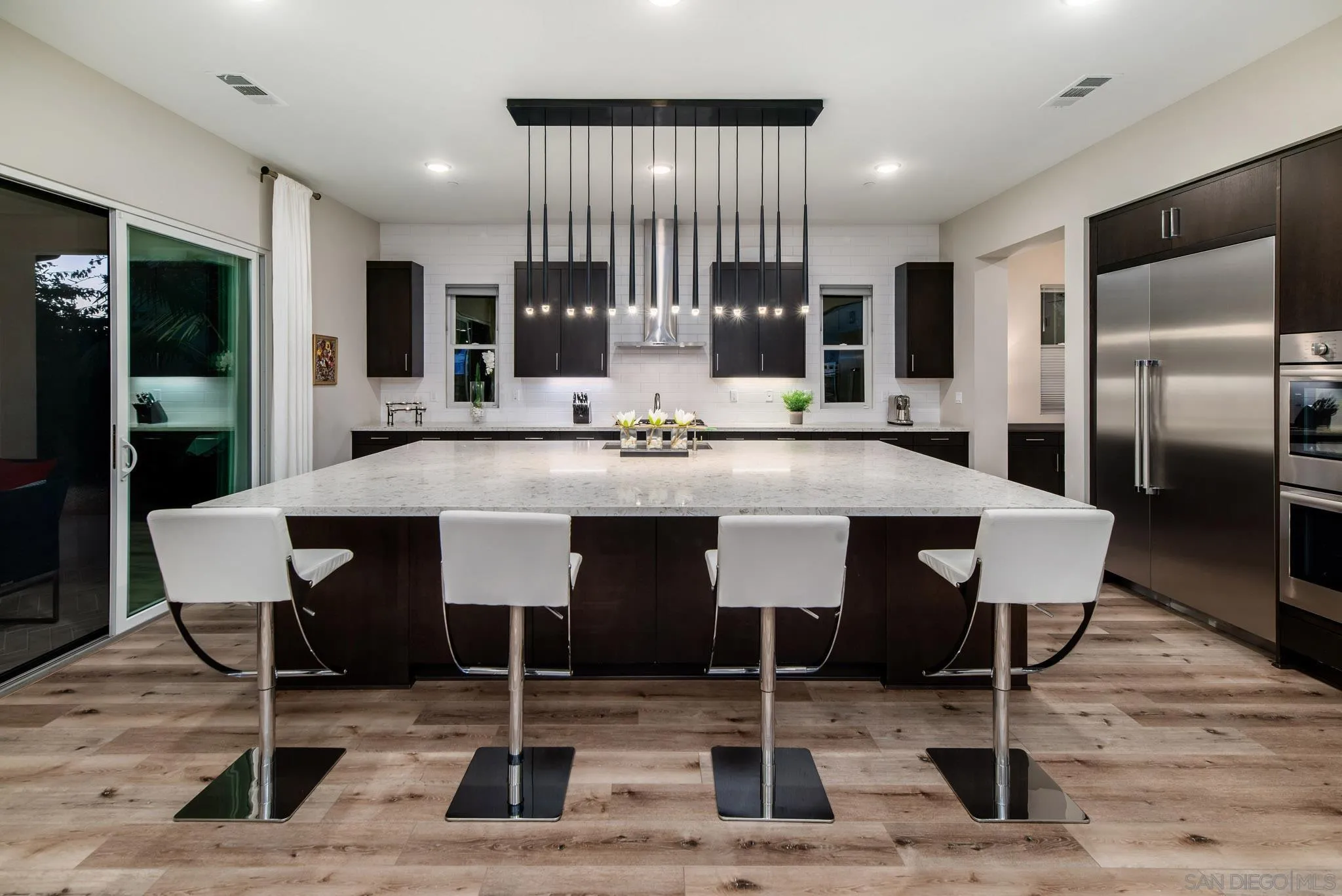 https://cdn.realtyfeed.com/cdn/127/250046107/9a3b492a5c9ca7677918515ea0485bbe.webp
