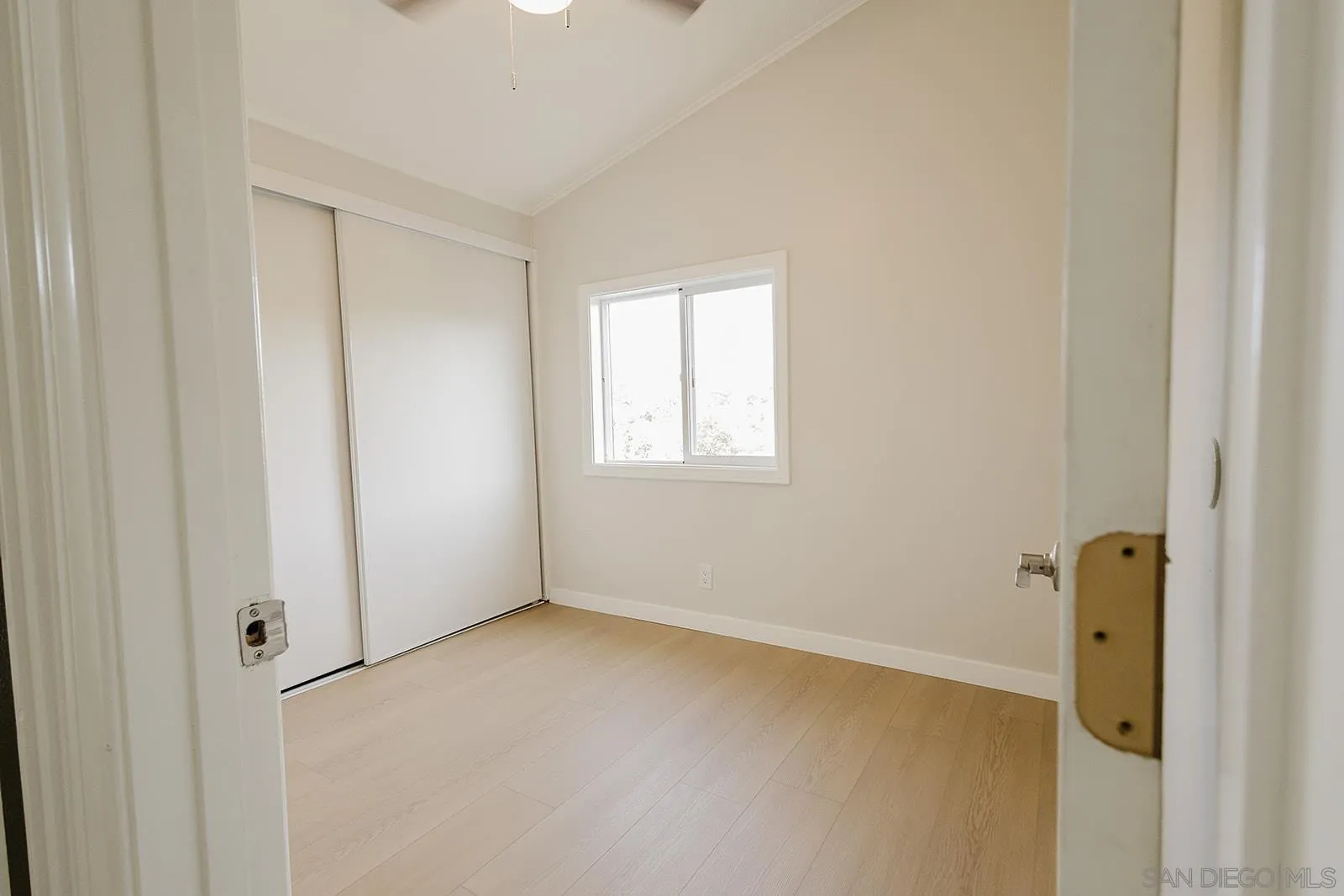 https://cdn.realtyfeed.com/cdn/127/250046115/b8152e150da31c0e74b7644e154647a4.webp
