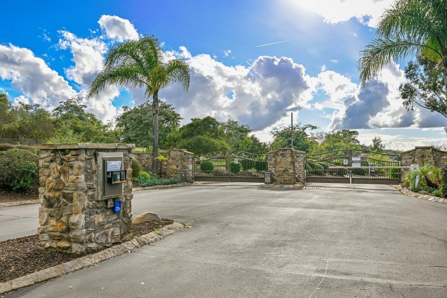 https://cdn.realtyfeed.com/cdn/127/250046117/d415081c42b14d3b0ac2b3f26274182e.webp