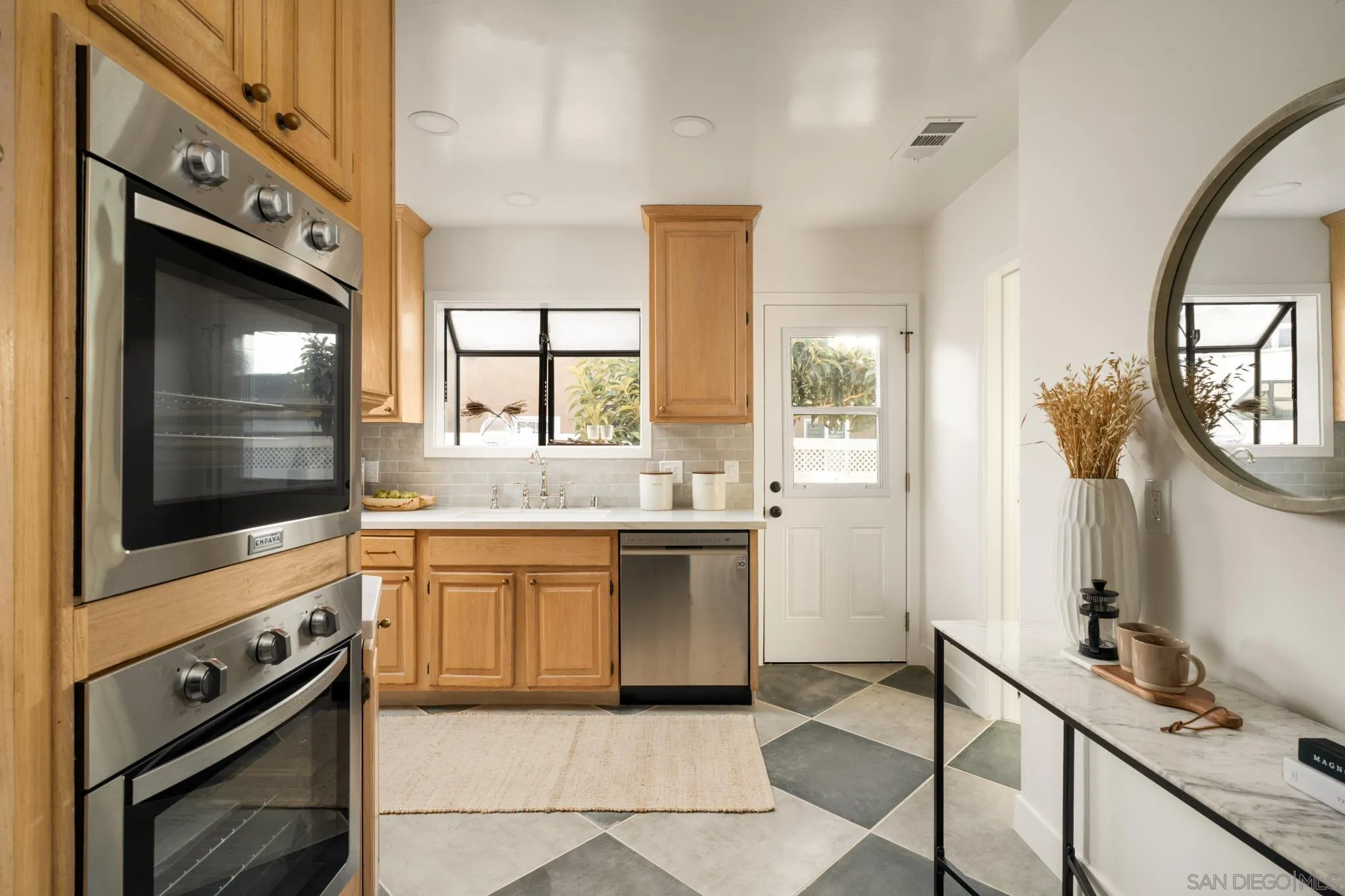 https://cdn.realtyfeed.com/cdn/127/250046120/315bebce8c1820f9d51da068053d4379.webp