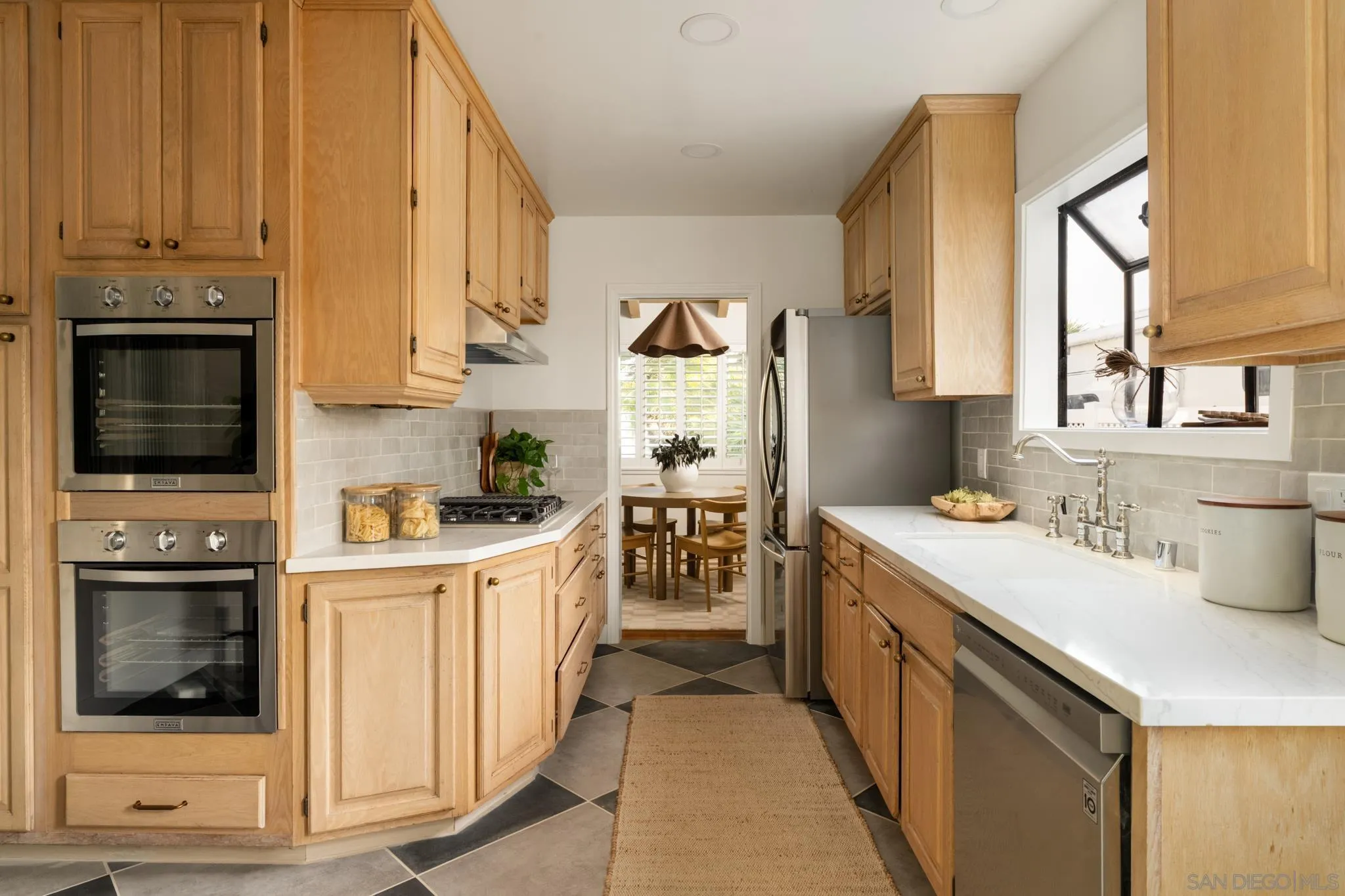 https://cdn.realtyfeed.com/cdn/127/250046120/58a70a318b0323928e85f9114f18c745.webp