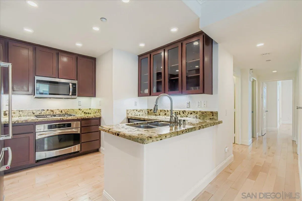 Photo #5: 250046125 Listing: Photo #5