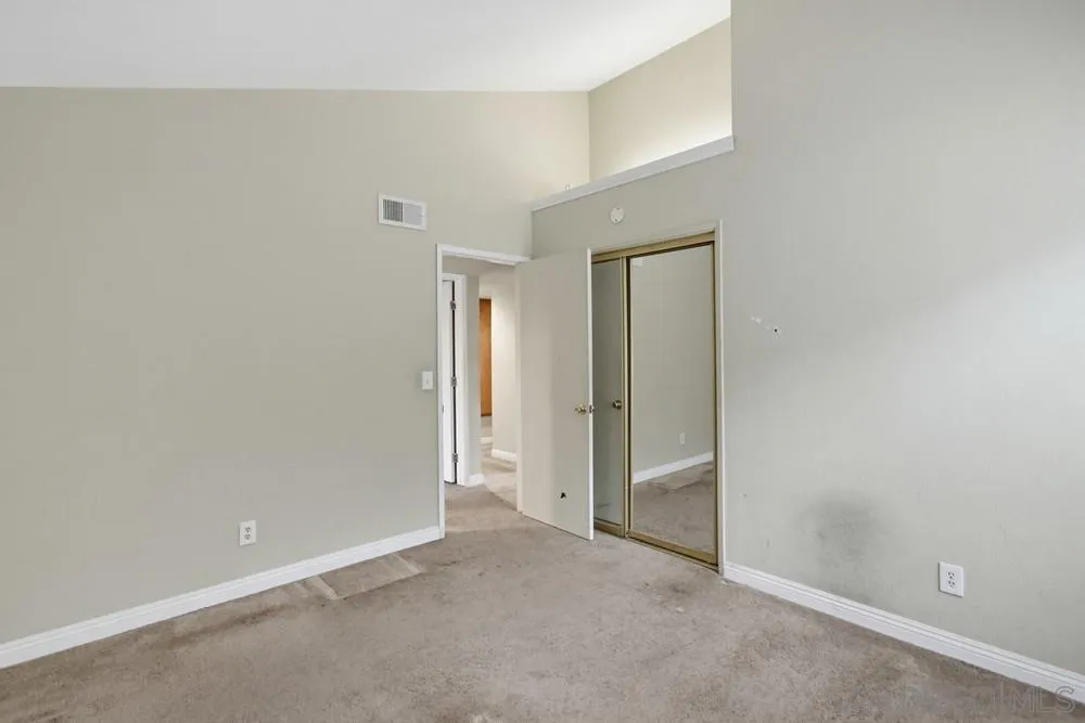 https://cdn.realtyfeed.com/cdn/127/250046133/92f788967af496778fd222e740a59f11.webp
