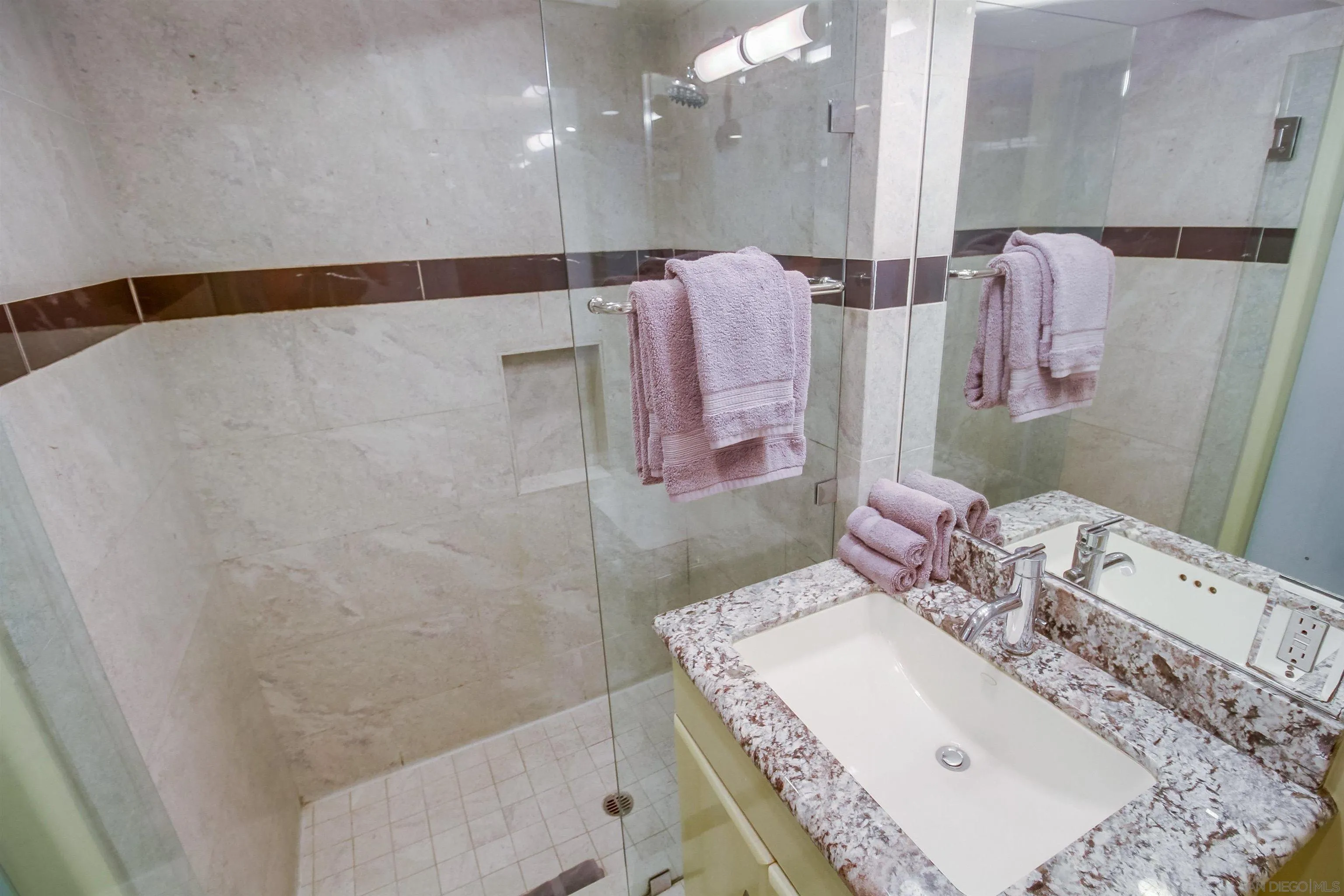 Photo #33: 250046134 Listing: Photo #33